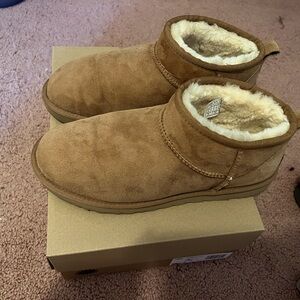 UGG Classic Ultra Mini